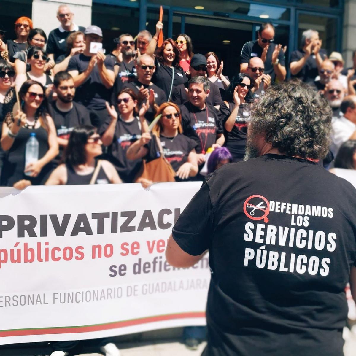 Concentracin contra la Ley de Simplificacin